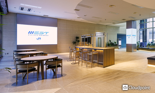 不動産店舗 × 大型LEDビジョン